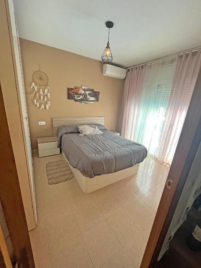 Casa En Vilafortuny Con Barbacoa Piscina Comunitaria กัมบริลส์ ภายนอก รูปภาพ